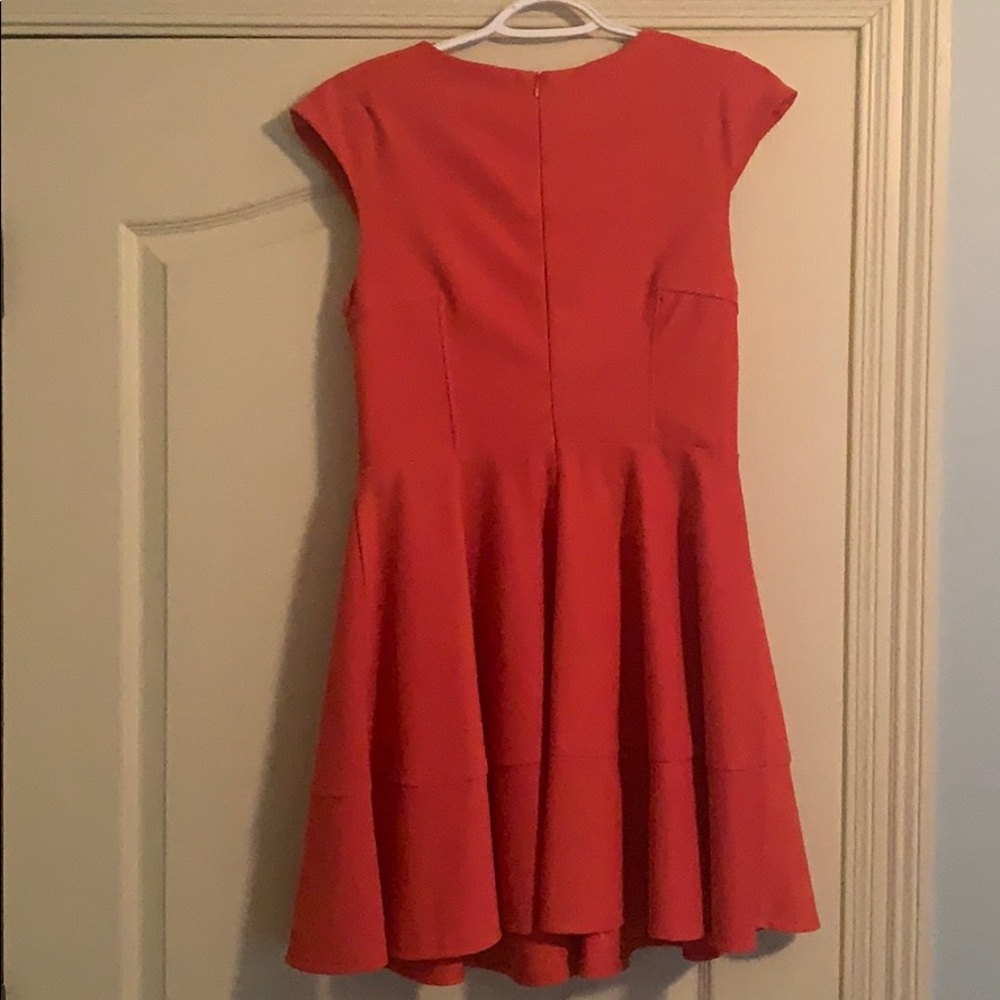 Red dress - Picture 3 of 3